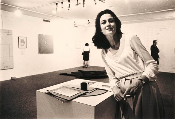 Virginia Dwan in her New York gallery during the exhibition Language III, May 24–June 18, 1969. Photo: Dwan Gallery records, Archives of American Art, Smithsonian Institution