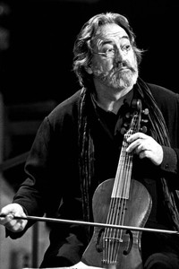 <p>Jordi Savall performing at the Church of St. Paul the Apostle, New York, 2006. Photo: Hiroyuki Ito/Getty Images</p>