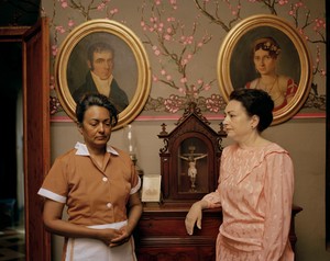 Rachelle Mozman Solano, Las Damas, 2010, chromogenic print, 23 × 26 inches (58.5 × 66 cm)