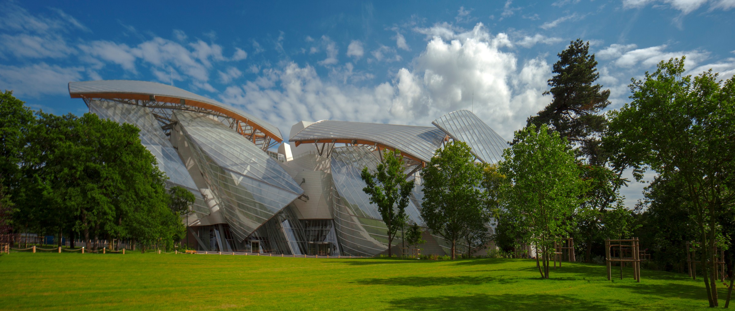 Frank Gehry's Louis Vuitton Foundation - ICON Magazine