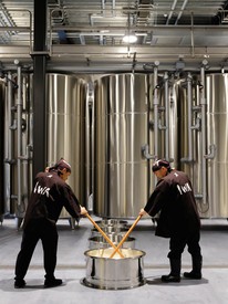 The brewing process at IWA Sake, Shiraiwa kura, Japan, 2021. Photo: Nao Tsuda, courtesy IWA Sake