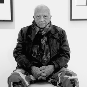 Black-and-white portrait of David Bailey