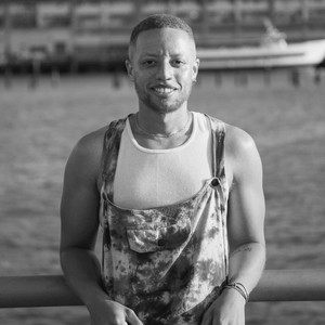 Black and white portrait of Najee Omar