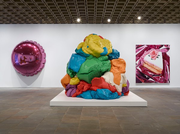 Jeff Koons: A Retrospective' Opens at the Whitney - The New York Times