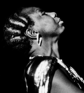 <p>Nina Simone at the Boston Globe Jazz Festival, Symphony Hall, Boston, March 20, 1986. Photo: John Blanding/<em>Boston Globe</em> via Getty Images</p>